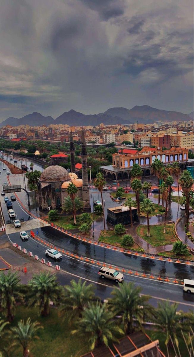 المدينة من الأعلى